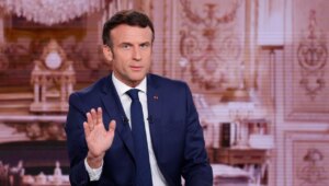 Macron blames far-left for violence in France: "Those who have caused damage must pay"