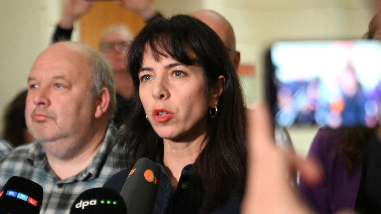 The leader of Die Linke in Berlin fears for her life after leaking that her party would be controlled by Hamas: ""My husband and I are afraid"