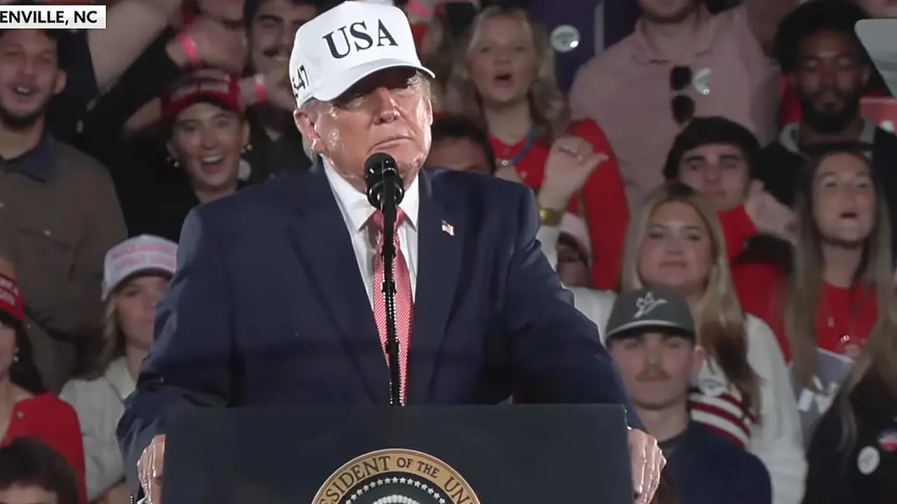 Trump accuses Spain of "not having done anything" when thousands of migrants "flooded" Ceuta