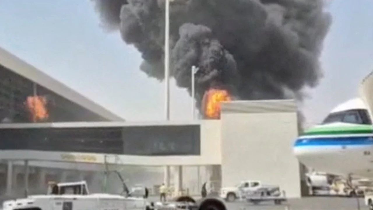 Twelve dead and more than 300 injured after an attack on Riyadh airport
