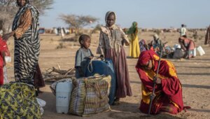 UNHCR warns that almost 6 million refugee minors are still out of school in the world